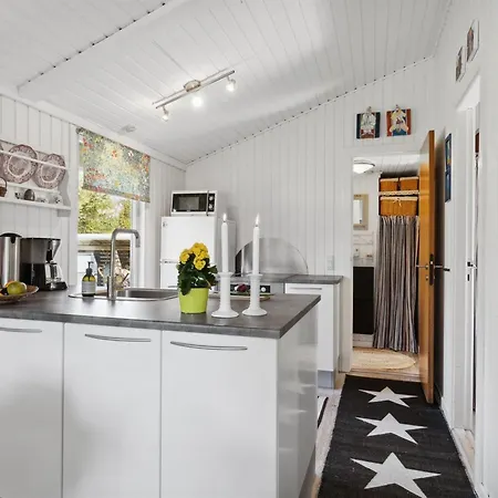 Feriehus Hellevi - From The Sea By Interhome Hals