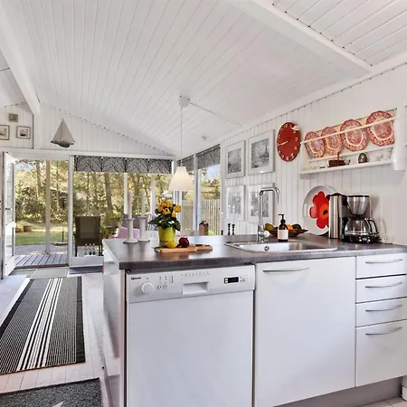 Feriehus Hellevi - From The Sea By Interhome Hals